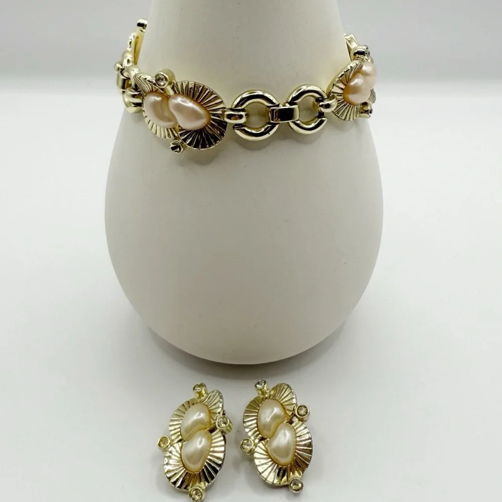 Vintage Faux Pearl Bracelet & Clip-On Earrings Set | Gold Sunburst